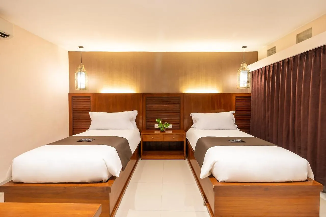 קוטה לומבוק Suka Beach Inn